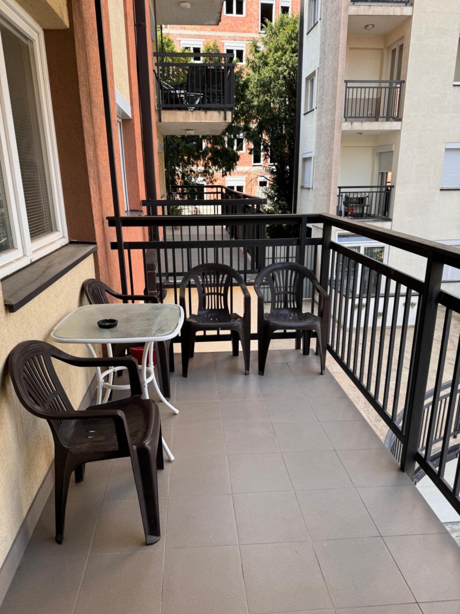 פג'ה Big Spacious Apartment In Pej Center With Wi-Fi מראה חיצוני תמונה